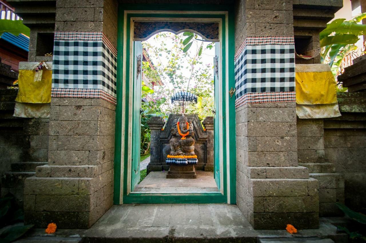 Flamboyant Villa Ubud Екстериор снимка