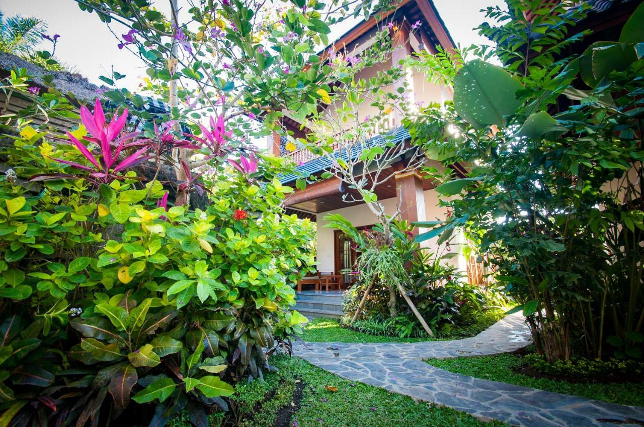 Flamboyant Villa Ubud Екстериор снимка
